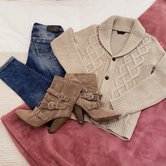 Franco Fortinini Mid-calf Heeled Suede Boots - Picture 2 of 9